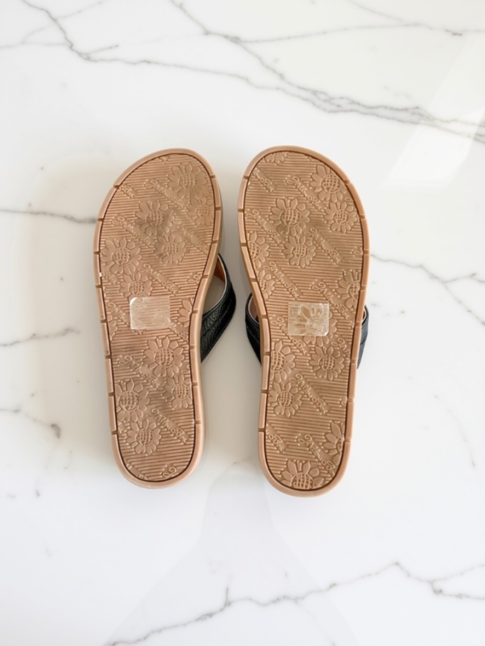 Yellow Box Flip Flops - Picture 9 of 10